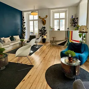 https://lisbon-lounge-hostel.hotels-lisbon-portugal.com