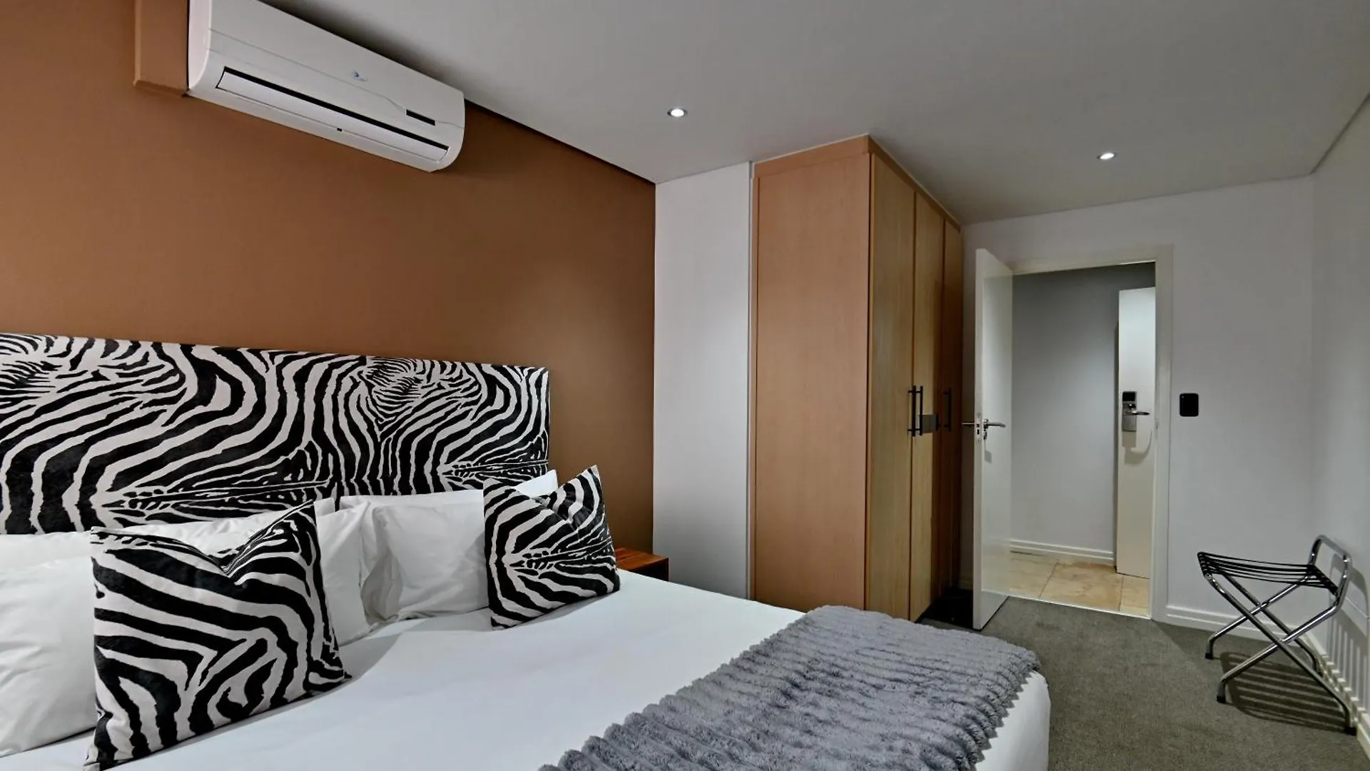 ****  Fountains Hotel Cape Town South Africa